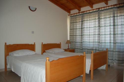 Nicos & Olympia Apartments