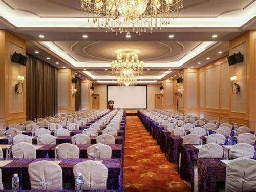 Vienna International Hotel Shenzhen Qianhai