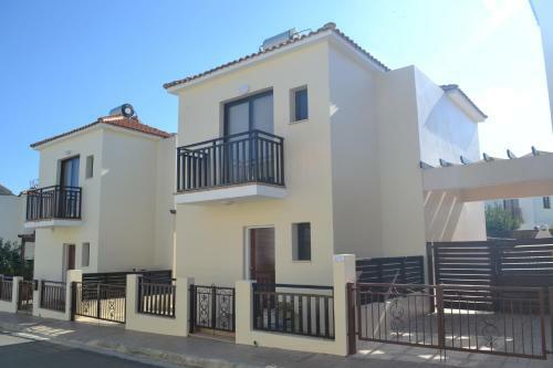 Kapparis Beach Villa 2