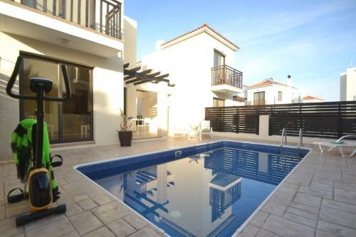 Kapparis Beach Villa 2