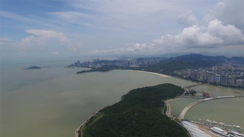 Starway Zhuhai Bihai Hotel