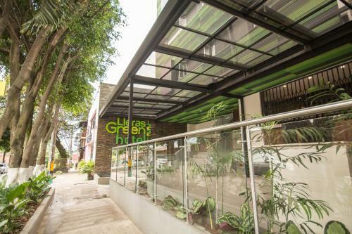 Lleras Green Hotel