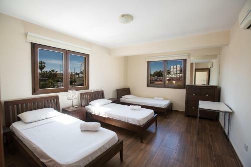 Napiana Apartments