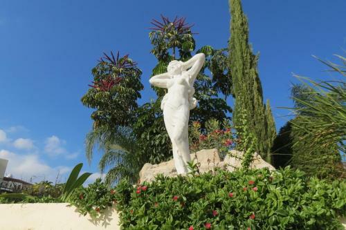 Helen Of Troy Villa
