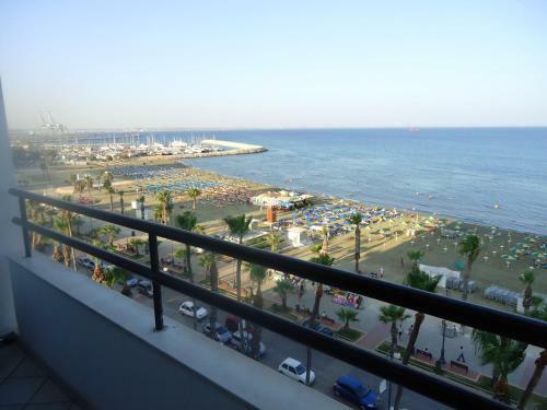 Krasas Beach Apartments