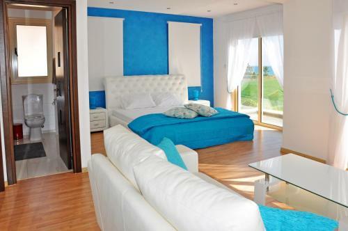 Villa Waves