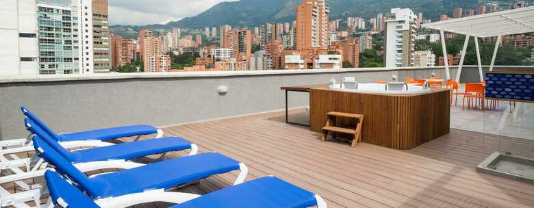 Hotel Hampton By Hilton Medellin