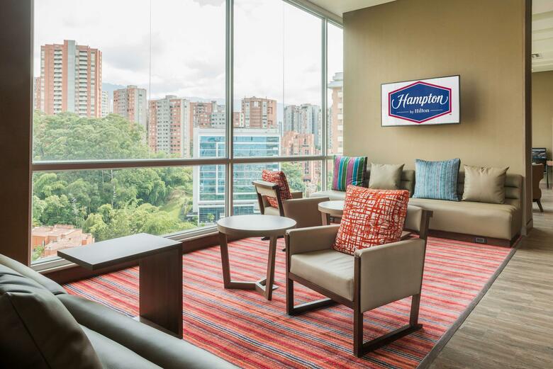 Hotel Hampton By Hilton Medellin