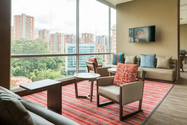 Hotel Hampton By Hilton Medellin