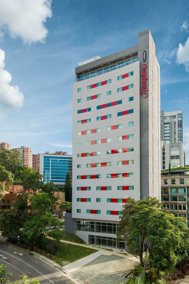 Hotel Hampton By Hilton Medellin