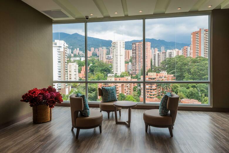 Hotel Hampton By Hilton Medellin