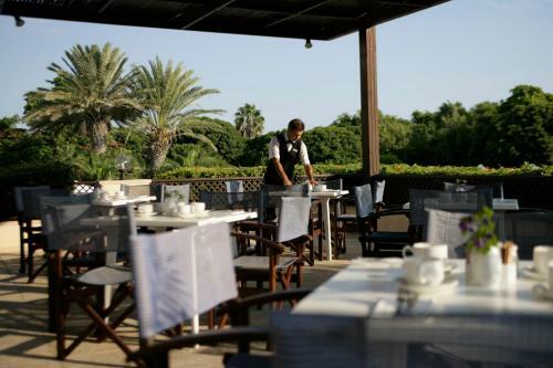 Avanti Hotel