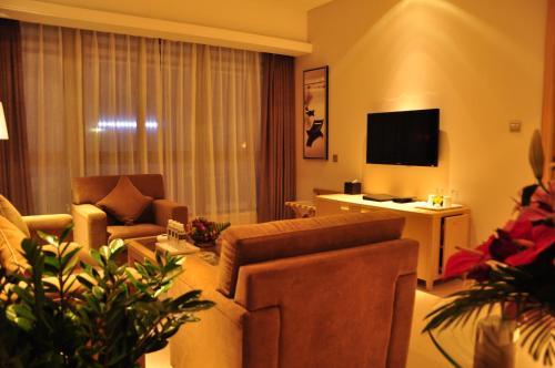 Sanya Jing Run Pearl Theme Hotel