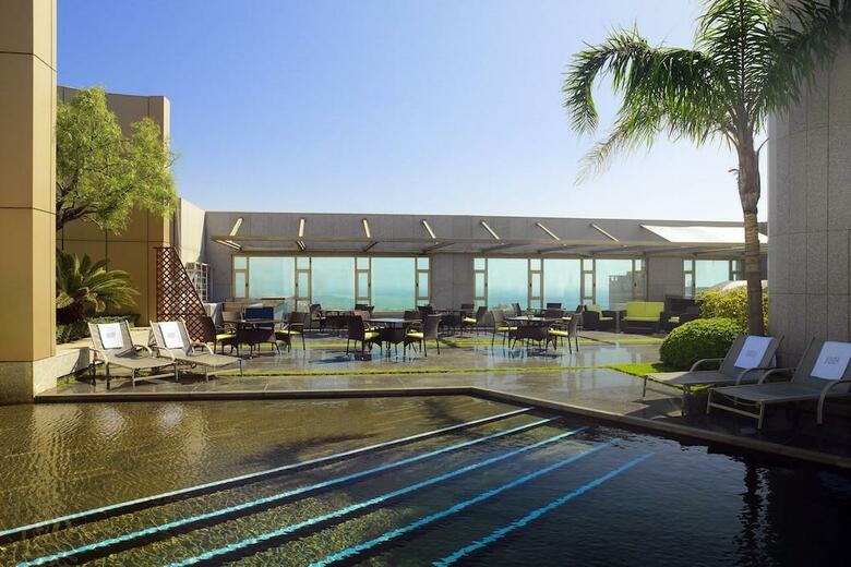 Hotel Four Points By Sheraton (clase)