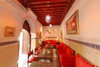 Albergue Riad Dar Al Kounouz