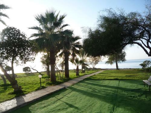 Sandy Beach House 14