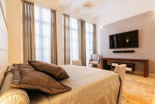 The Epica House Luxury Hotel