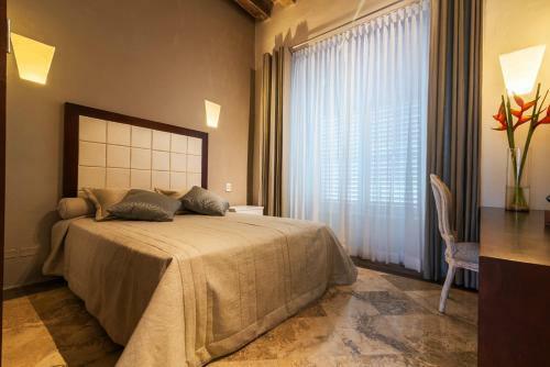 The Epica House Luxury Hotel