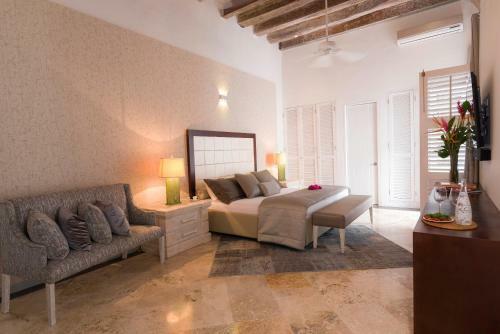 The Epica House Luxury Hotel