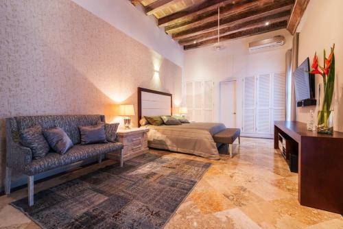 The Epica House Luxury Hotel
