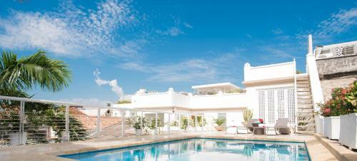 The Epica House Luxury Hotel