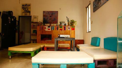 Hostal La Subida Hostel