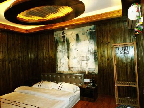 Narrow Alley Hostel