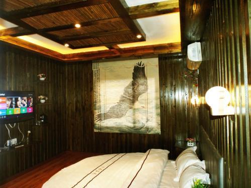 Narrow Alley Hostel