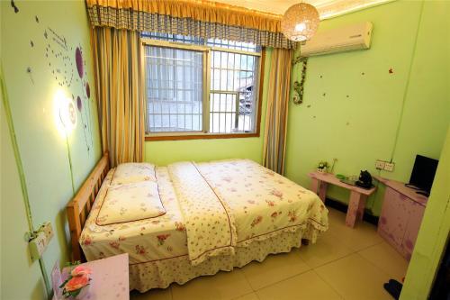 Narrow Alley Hostel