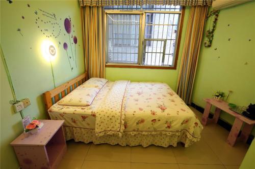 Narrow Alley Hostel