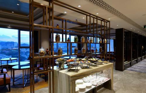 Fuzhou Lakeside Hotel