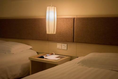 Hotel Motel Shanghai Xintiandi Xujiahui Road