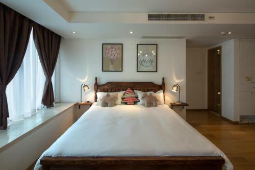 Chengdu Memory Space Apartment Taiguli Branch