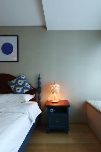 Chengdu Memory Space Apartment Taiguli Branch