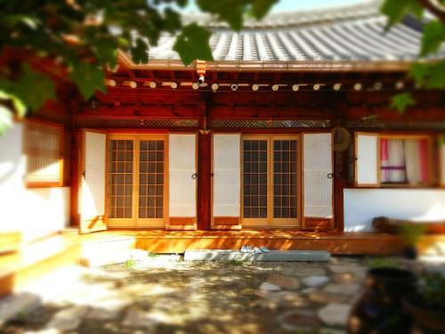 Hostal Fragrance Of Moonlight