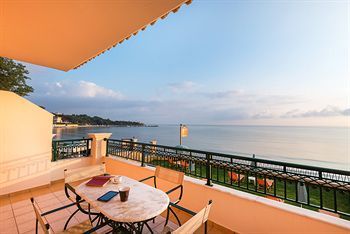 Hotel Andreolas Luxury Suites