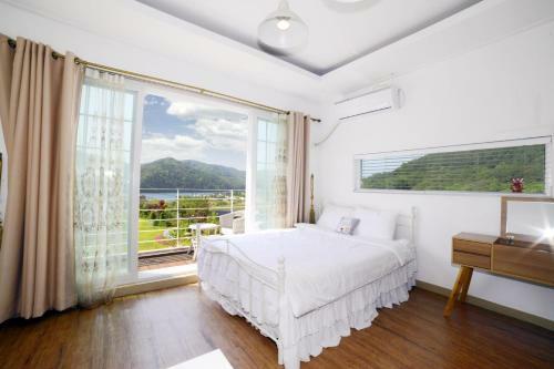 Walking Sky Pension