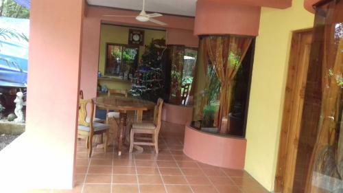 Bed & Breakfast Hotel Arenas De Osa
