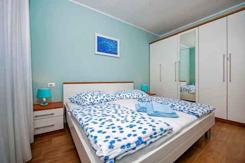 Apartments Karmen
