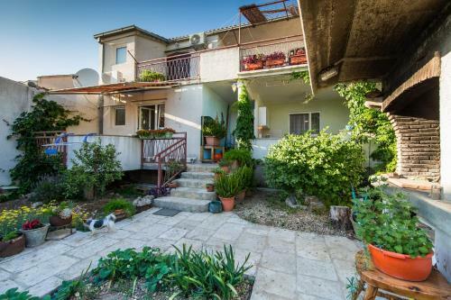 Garden Apartments