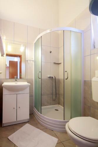 Hostal Apartments Olive