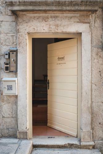 Apartamentos Dosud House Studios
