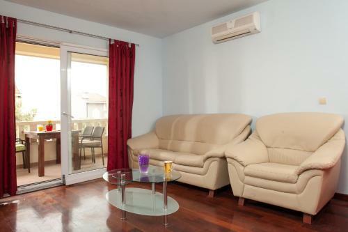 Apartments Tino