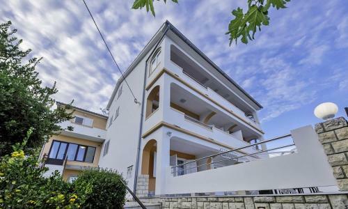 Apartments Bolero