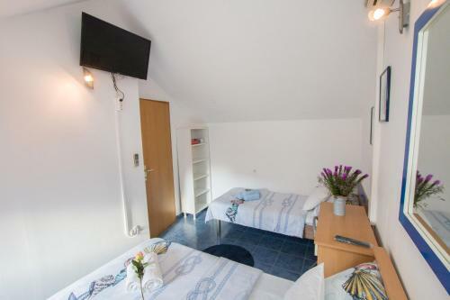 City & River View Apartment