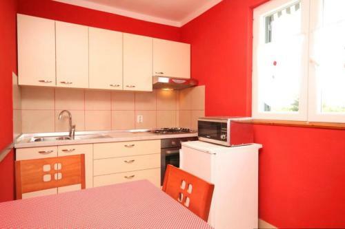 Apartment Guduce 8240a