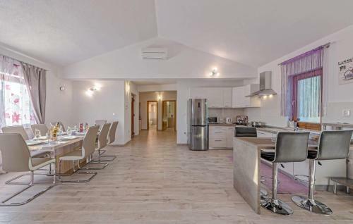 Four-bedroom Holiday Home In Valtura I