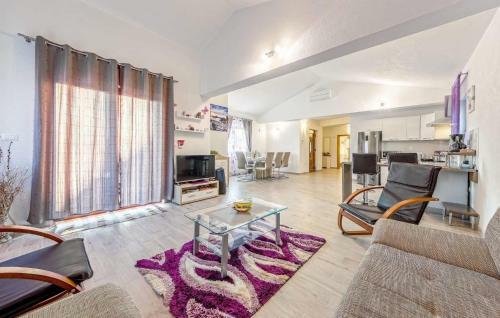 Four-bedroom Holiday Home In Valtura I