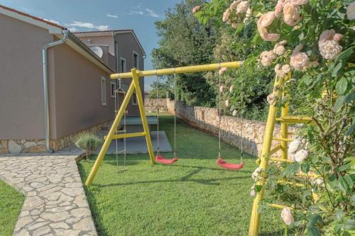 Four-bedroom Holiday Home In Valtura I