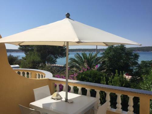 Hostal Apartments And Rooms Villa Luci